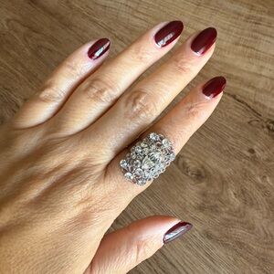 Elegant Silver Crystal Ring
